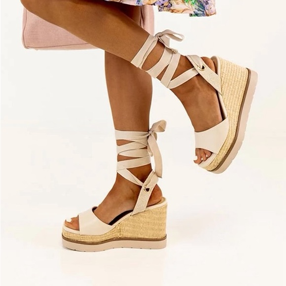 Nude lace up wedge sandal - Picture 3 of 7